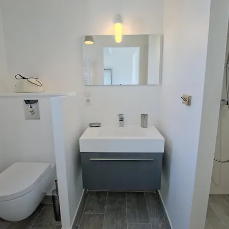 Maison De Plain-pied Pour 8 Pers. A Avec Terrasse Et Parking - Fr-1-835-15 Semesterbostad La Flotte