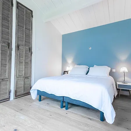 Maison De Plain-pied Pour 8 Pers. A Avec Terrasse Et Parking - Fr-1-835-15