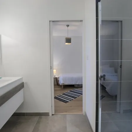 Maison De Plain-pied Pour 8 Pers. A Avec Terrasse Et Parking - Fr-1-835-15 La Flotte